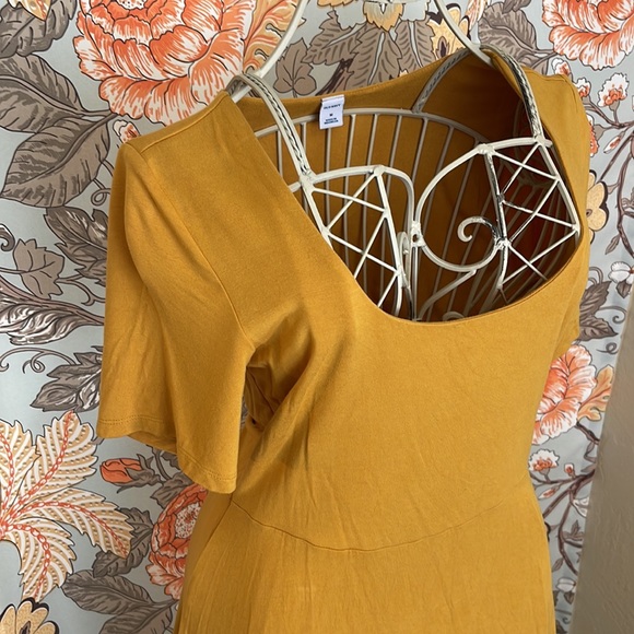 *FINAL SALE* Old Navy Flutter Dress - M - Picture 5 of 8